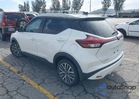 2022 Nissan Kicks Sv Xtronic Cvt z USA, uszkodzony, nr VIN 3N1CP5CV2NL499331